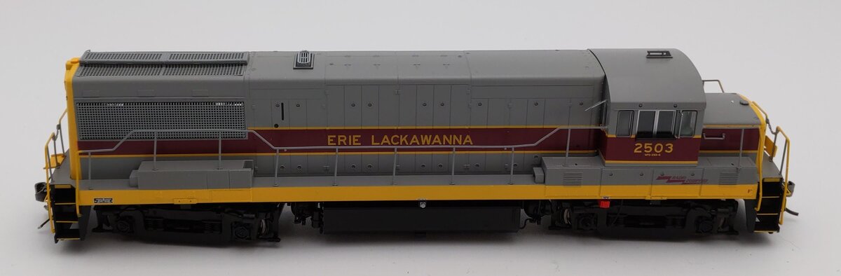 Rapido Trains 035010 HO Scale Erie Lackawanna U25B Diesel Locomotive DCC #2503 EX/Box