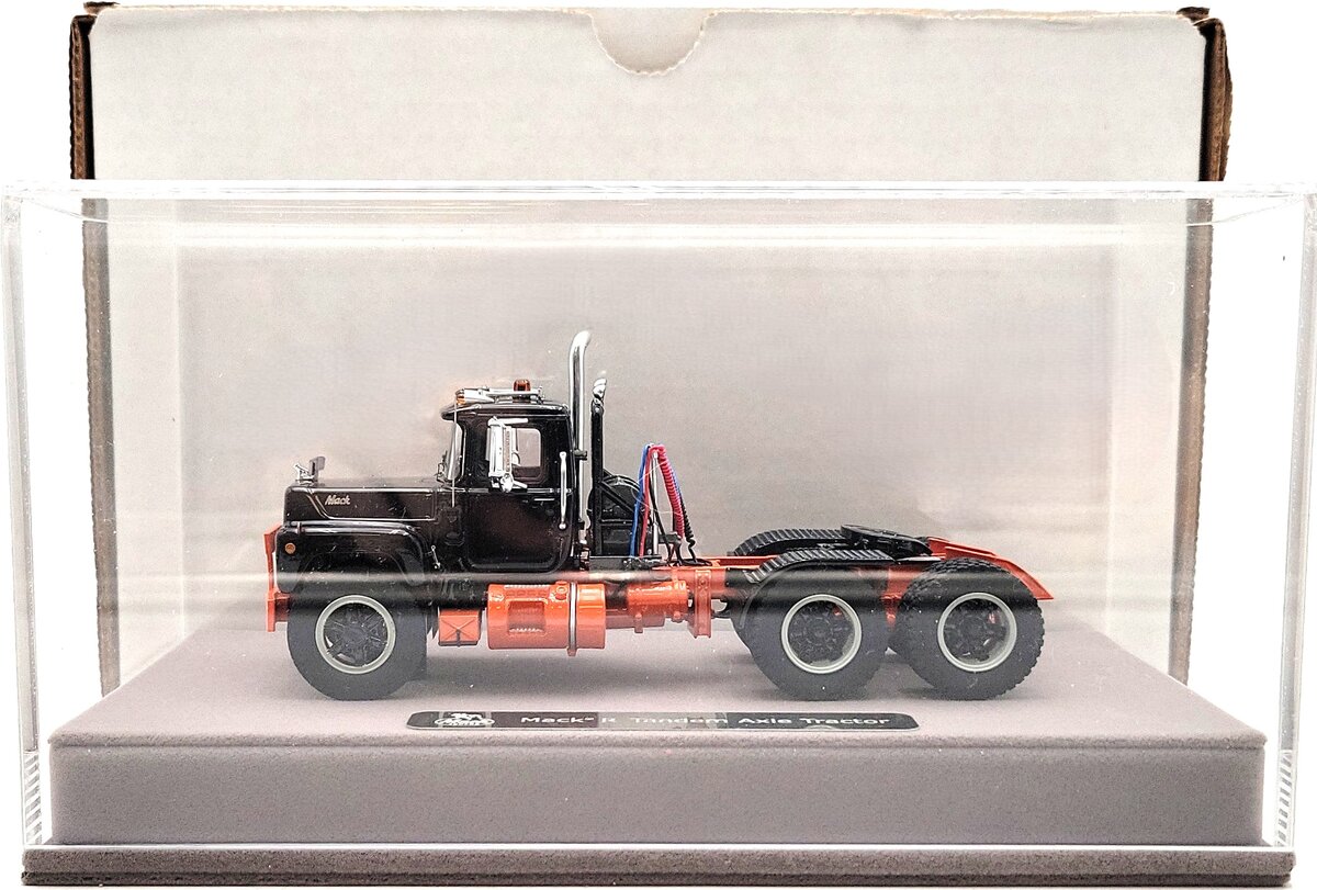 Fire Replicas FR103-2 1:50 Mack® R Tandem Axle Tractor LN/Box