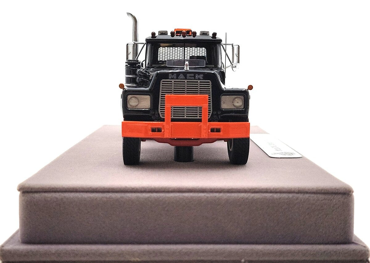 Fire Replicas FR103-2 1:50 Mack® R Tandem Axle Tractor LN/Box