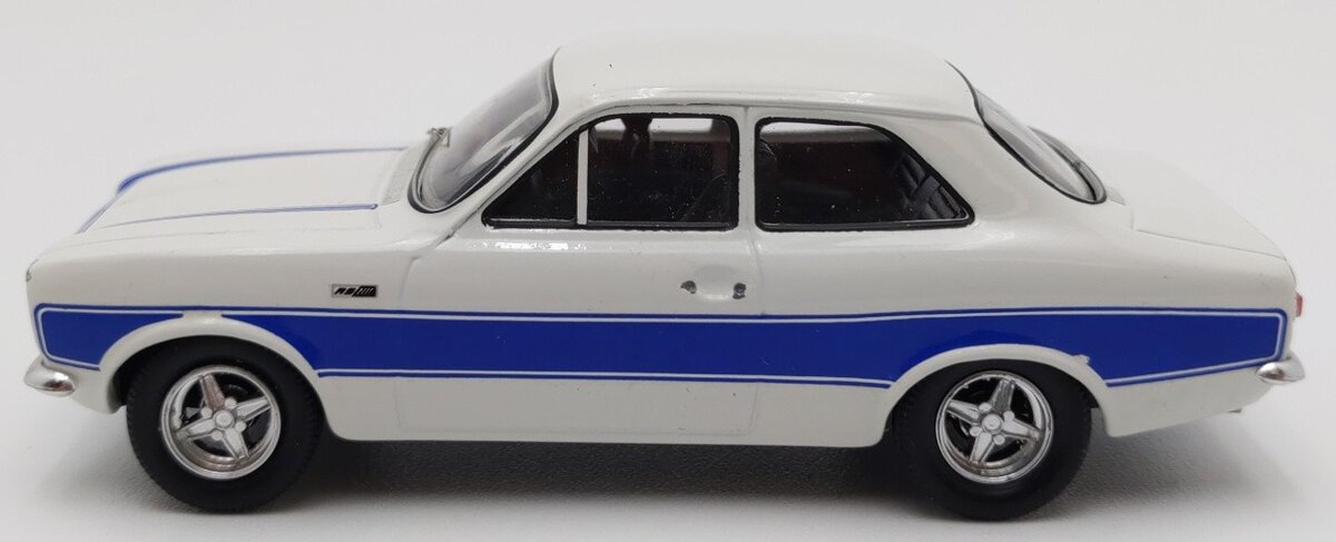 Trofeu 510 1:43 Scale Die-Cast Ford Escort MK1 RS2000 EX