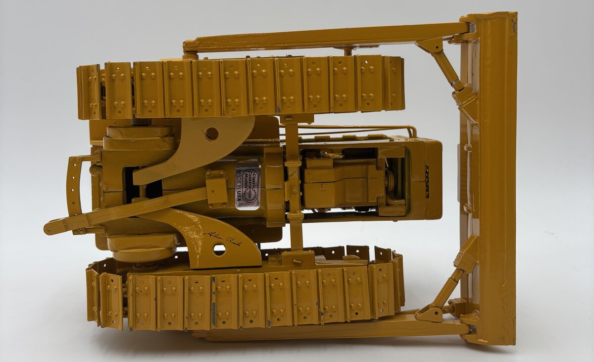 Gilson Riecke 1:16 CAT D4 Crawler Tractor EX/Box
