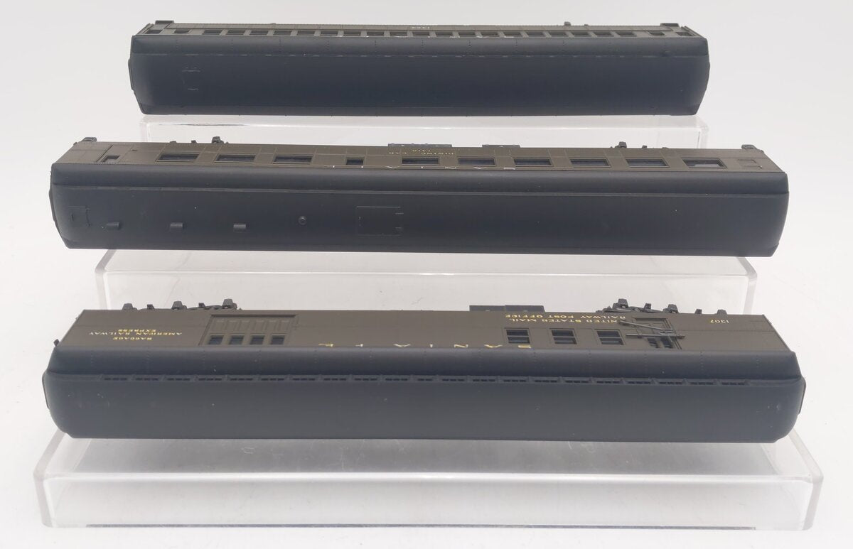 AHM HO Scale Assorted Santa Fe Passenger Cars #1418/1307/1464 [3] EX