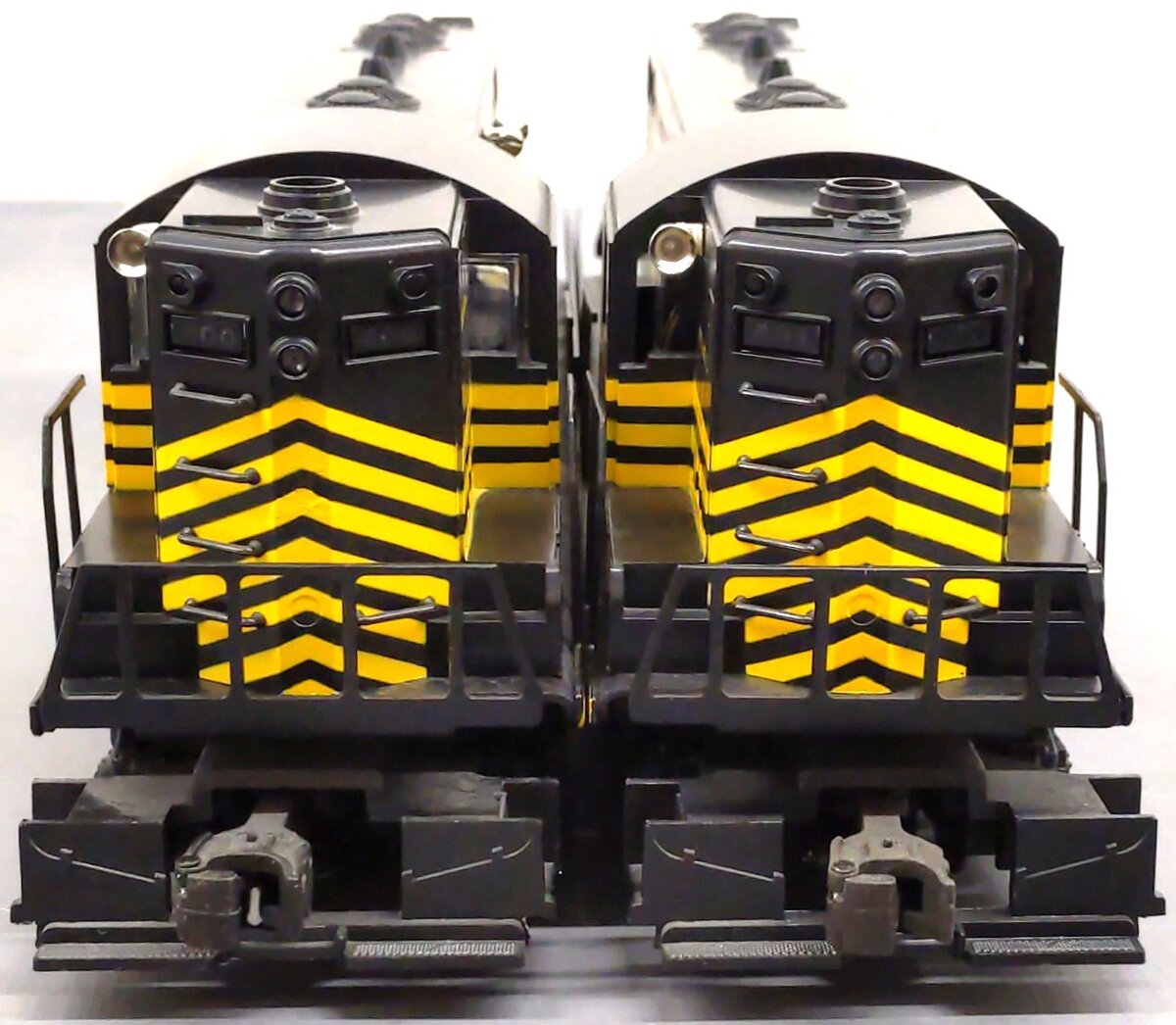 Lionel 6-18505 O Gauge Nickel Plate Road GP-7 Diesel Locomotive Set #400/401 LN/Box