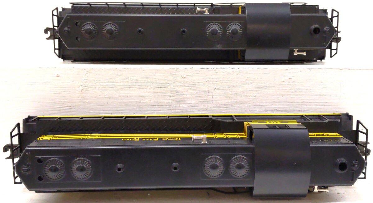 Lionel 6-18505 O Gauge Nickel Plate Road GP-7 Diesel Locomotive Set #400/401 LN/Box