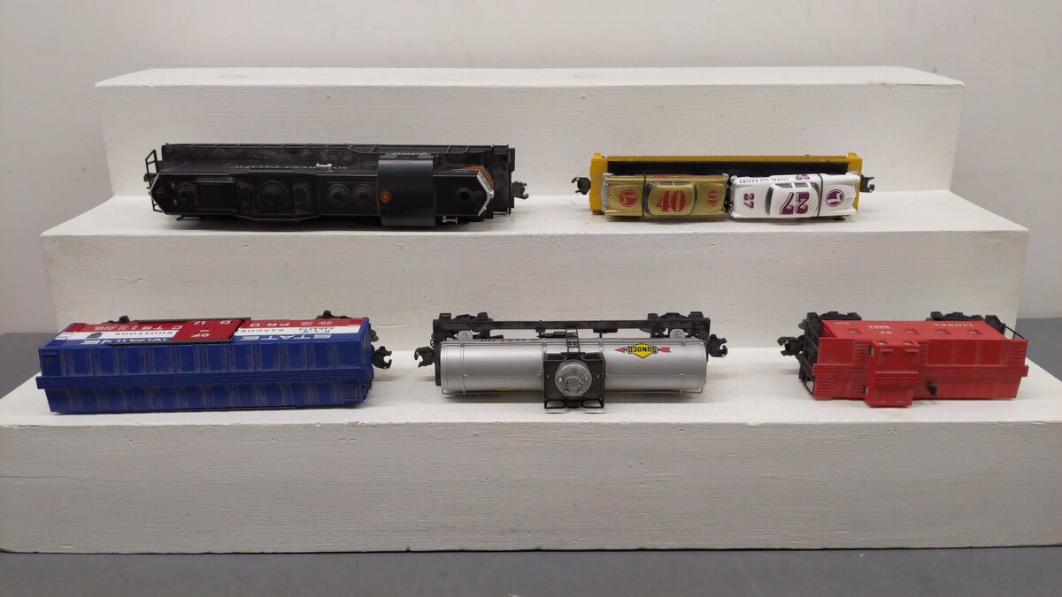 Lionel 6-11913 O Gauge Southern Pacific GP-9  Diesel Freight Train Set EX/Box