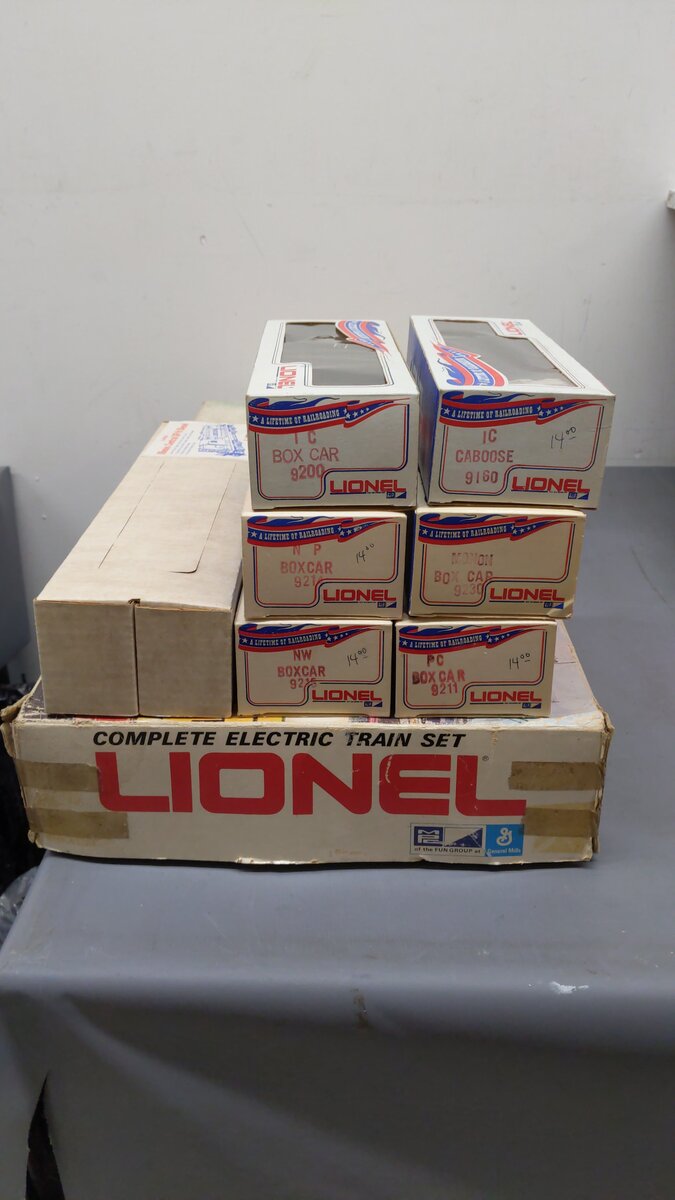 Lionel 6-1187 O Gauge  Illinois Central SSS Train Set VG/Box