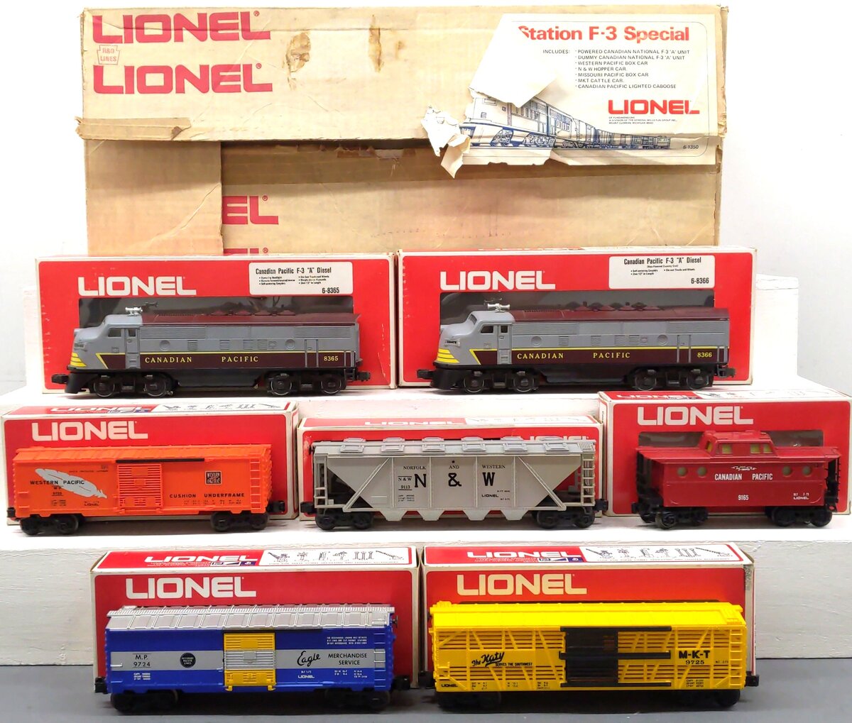 Lionel 6-1350 O Gauge Canadian Pacific 1973 Service Station Freight Set EX/Box