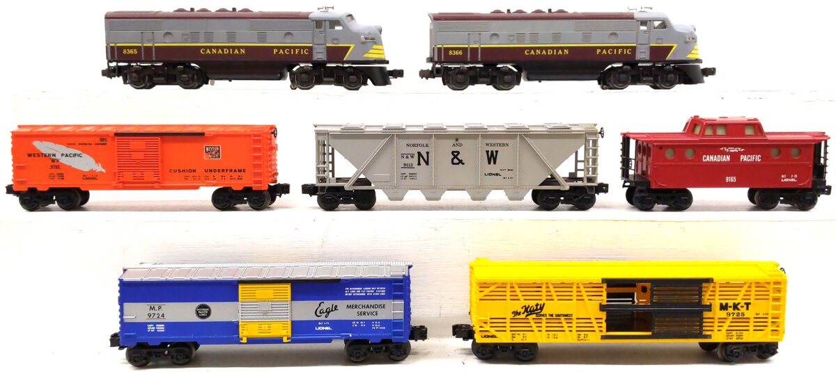 Lionel 6-1350 O Gauge Canadian Pacific 1973 Service Station Freight Set EX/Box