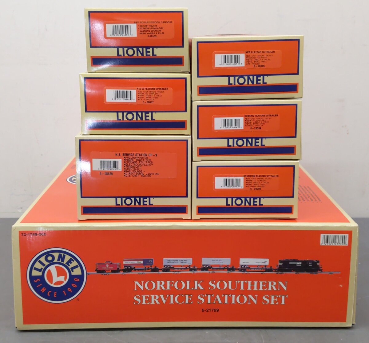 Lionel 6-21789 O Scale Norfolk Southern Service GP-9 O Gauge Diesel Train Set NIB