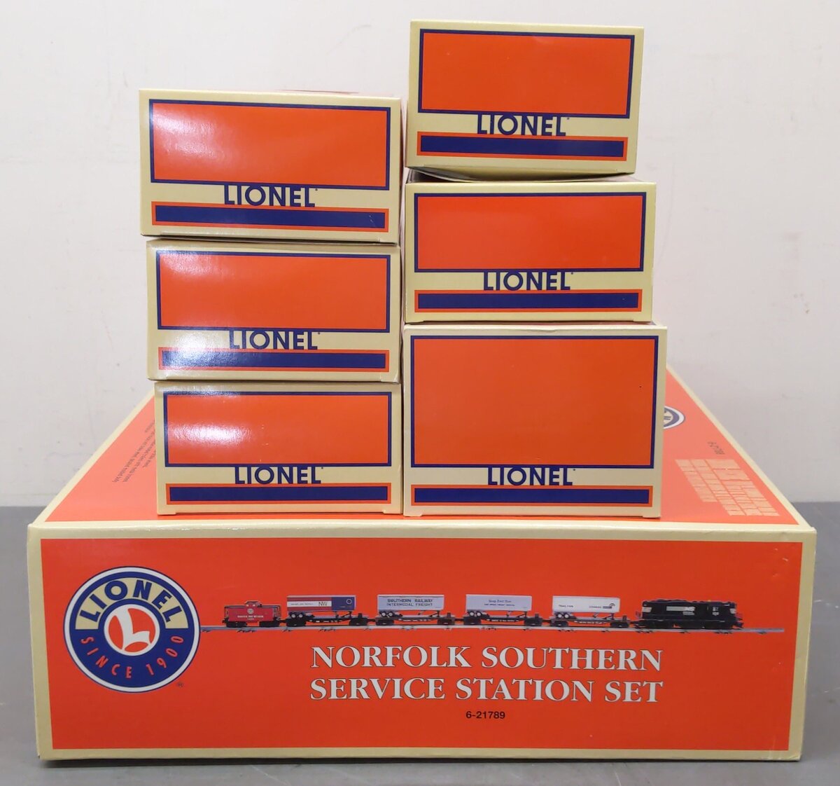 Lionel 6-21789 O Scale Norfolk Southern Service GP-9 O Gauge Diesel Train Set NIB