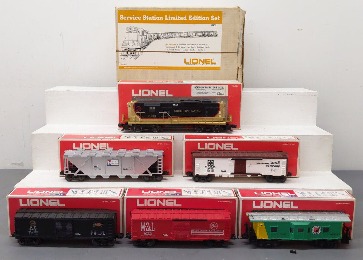 Lionel 6-1672 O Scale Northern Pacific SSS Diesel Freight Set EX/Box