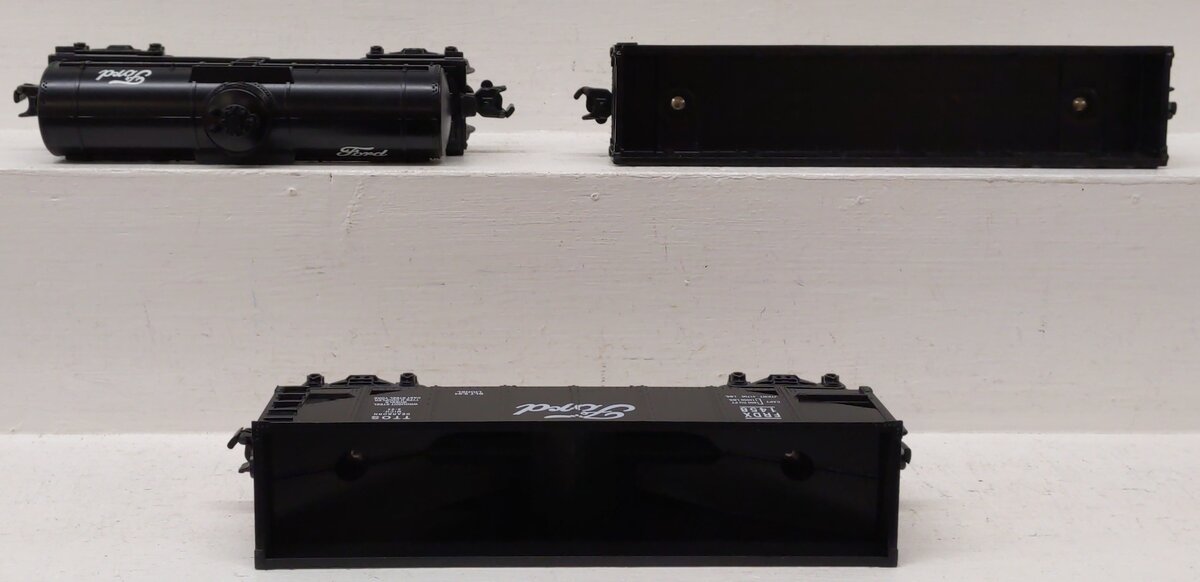 Lionel 6-52028 O Gauge TTOS Ford Hopper, Tank Car, And Gondola Freight Set LN/Box