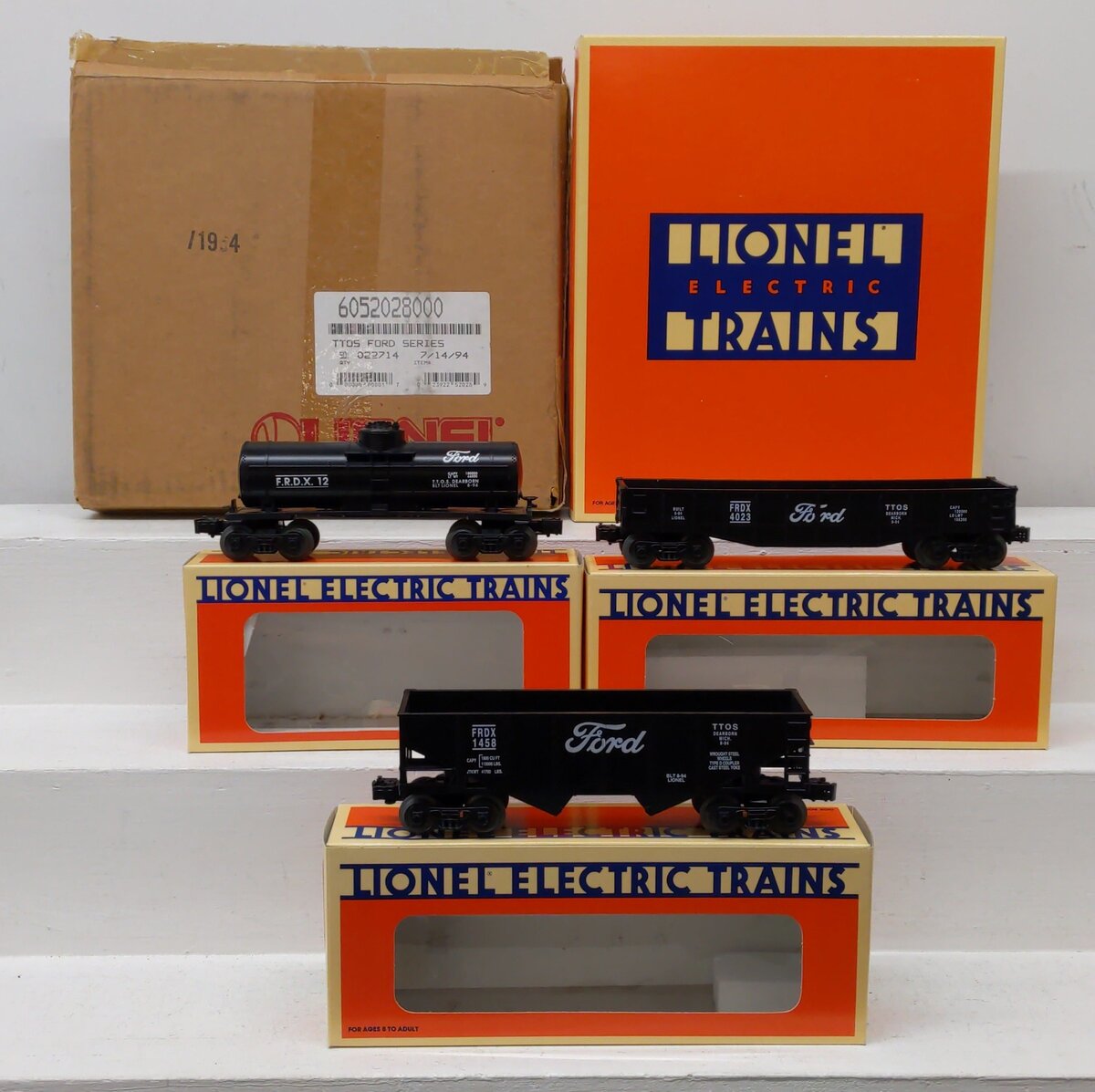 Lionel 6-52028 O Gauge TTOS Ford Hopper, Tank Car, And Gondola Freight Set LN/Box