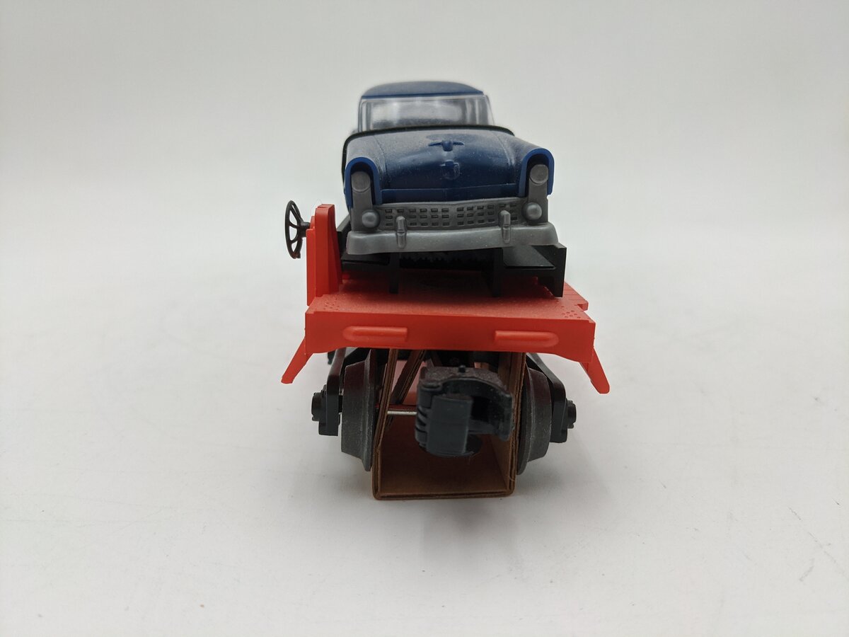 Lionel 6-16933 O Gauge Lionel Lines Flatcar with 2 Blue Automobiles EX/Box