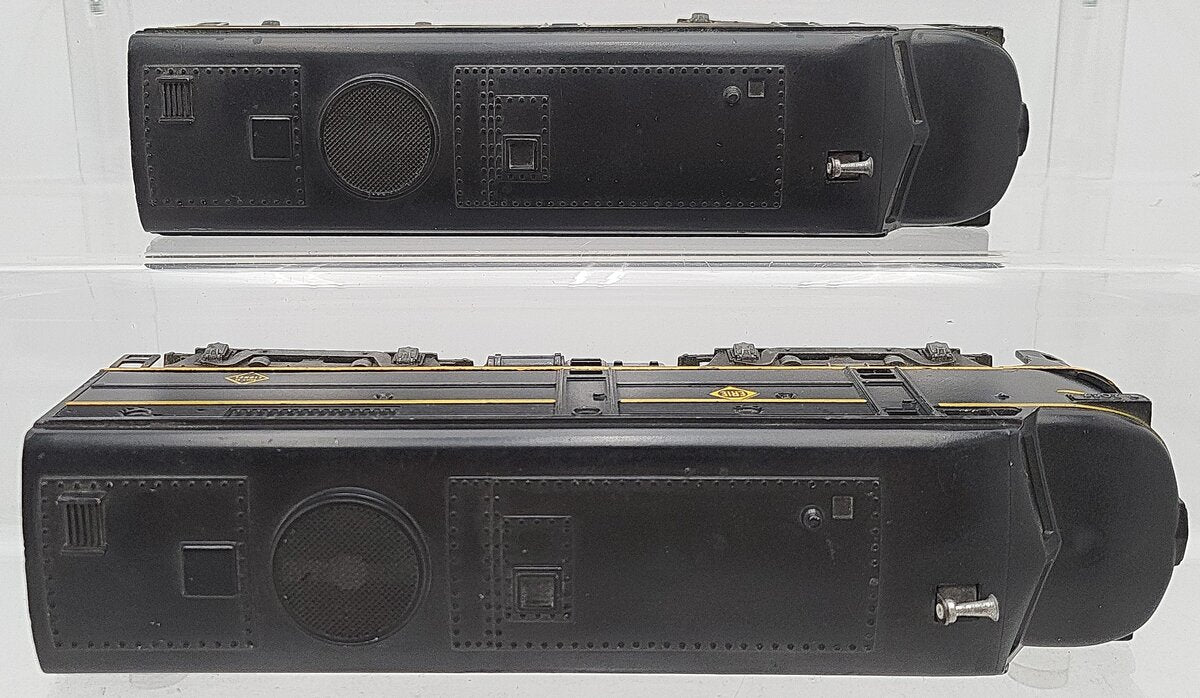Lionel 2032 Vintage O Erie Alco AA Diesel Locomotive Set EX