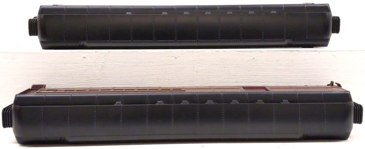 MTH 20-4125 O PRR 70' Madison Combine/Diner Passenger Car Set (Set of 2) LN/Box