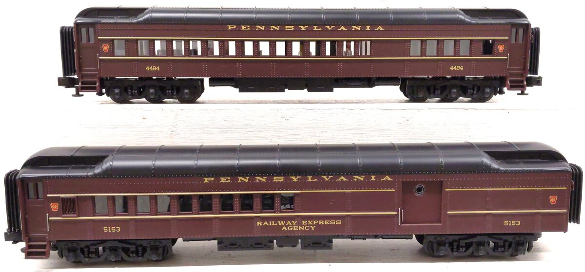 MTH 20-4125 O PRR 70' Madison Combine/Diner Passenger Car Set (Set of 2) LN/Box
