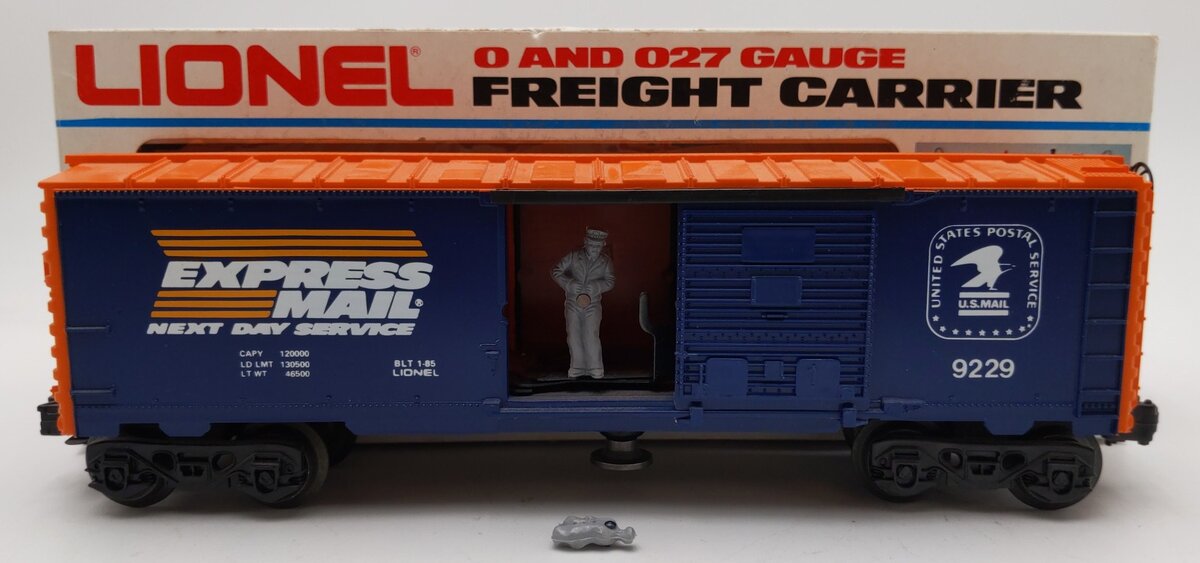 Lionel 6-9229 O Gauge Operating USPS Express Mail Boxcar EX/Box