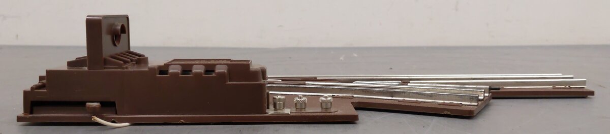 Lionel 6-65168 O27 42" Right Hand Remote Control Switch Turnout EX/Box