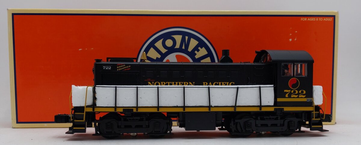 Lionel 6-28530 O Gauge Northern Pacific Alco S-4 Switcher Diesel #722 LN/Box
