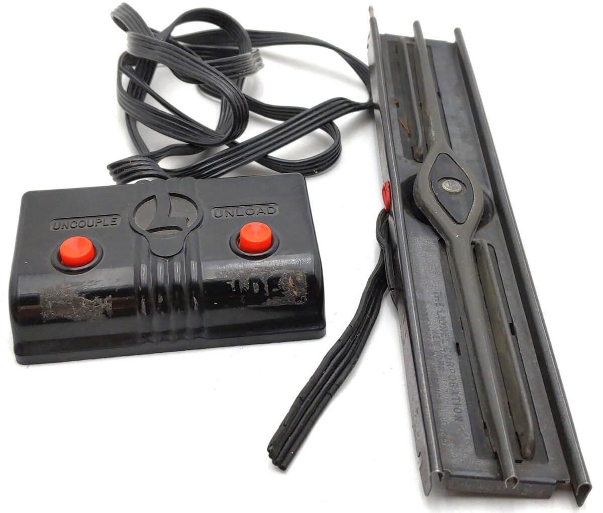 Lionel 6-12746 O27 Gauge Operating Uncoupling Remote Control Track VG/Box
