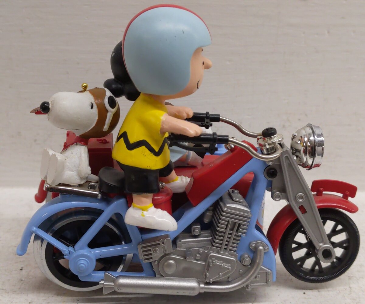 LGB 22030 G Scale PEANUTS® Motorcycle EX/Box