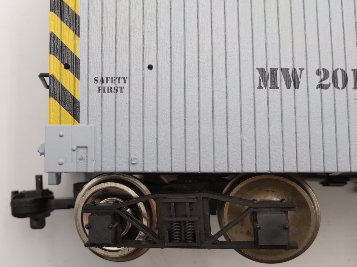 USA Trains R1850 G Maintenance of Way Engineering Car (Metal Wheels) EX/Box