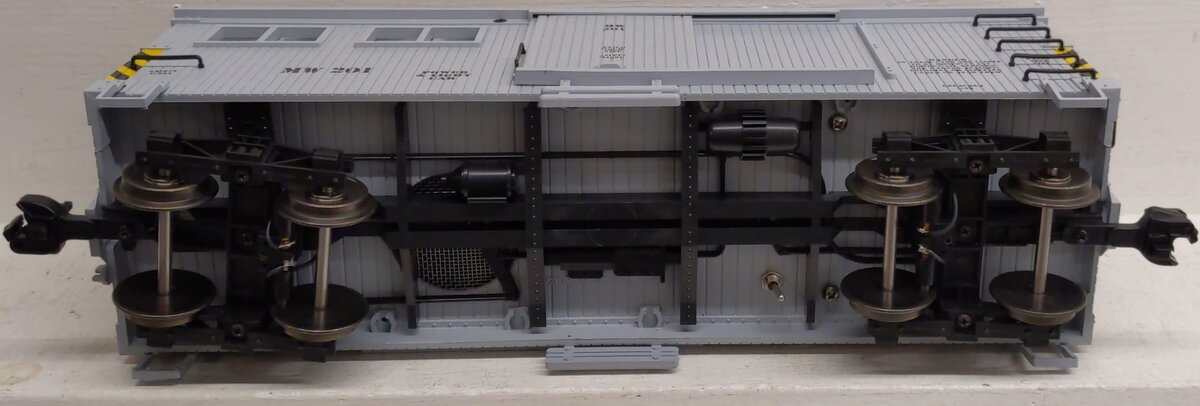 USA Trains 18500 G Maintenance of Way Power & Light Car #210 w/Sound VG/Box