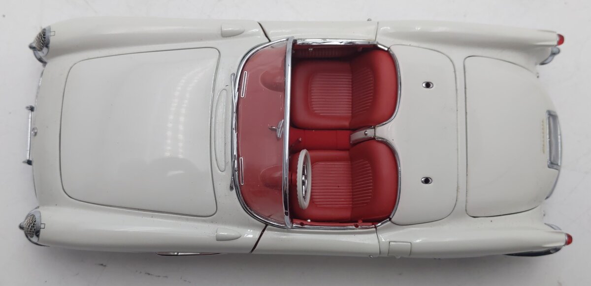 Danbury Mint 1:24 Chevrolet Corvette EX 122 Concept Car EX/Box