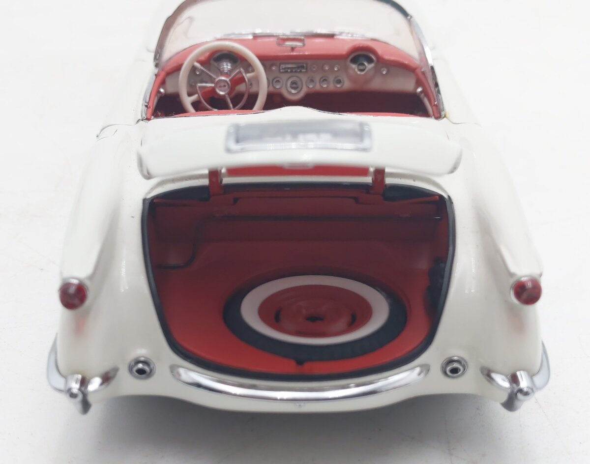 Danbury Mint 1:24 Chevrolet Corvette EX 122 Concept Car EX/Box