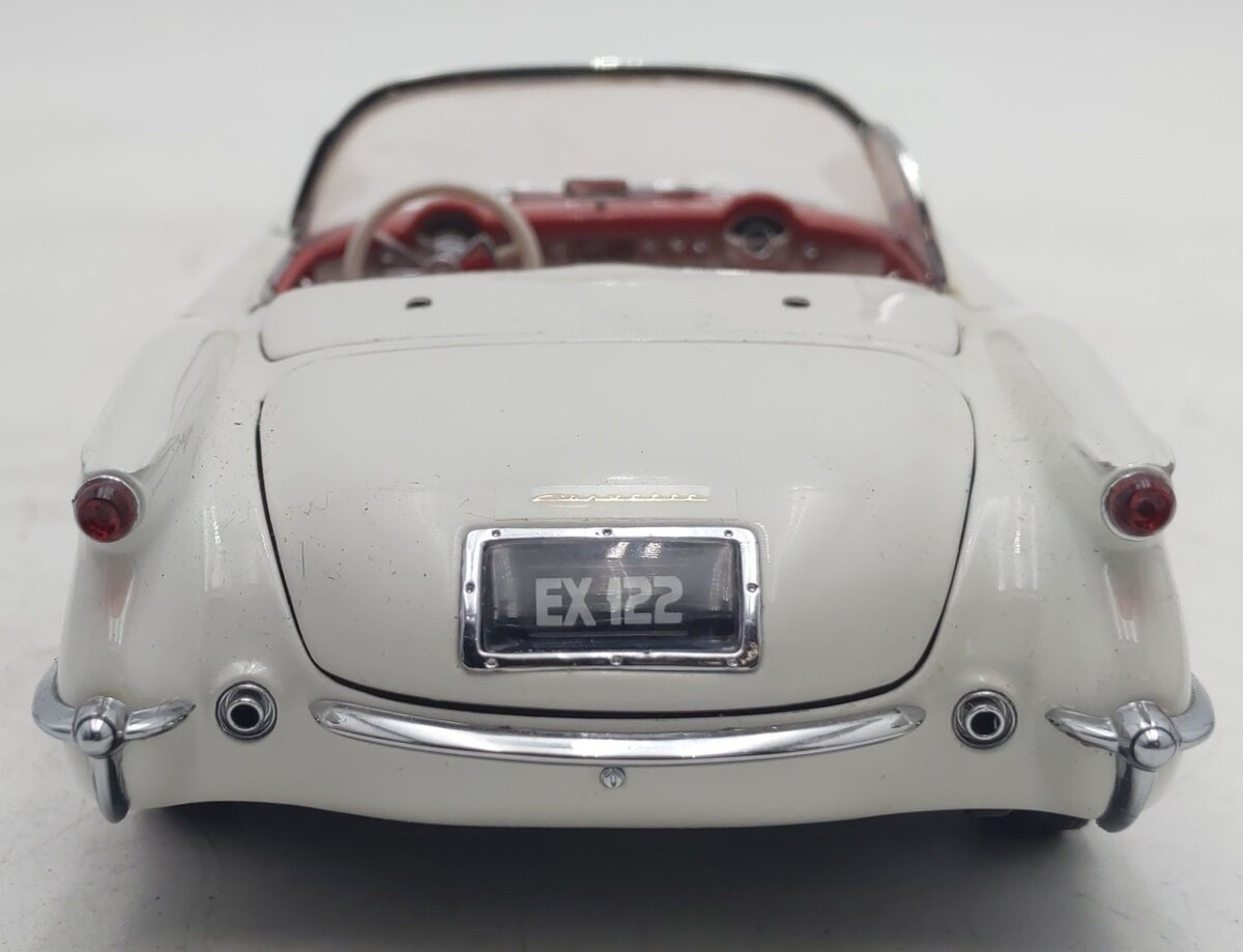 Danbury Mint 1:24 Chevrolet Corvette EX 122 Concept Car EX/Box