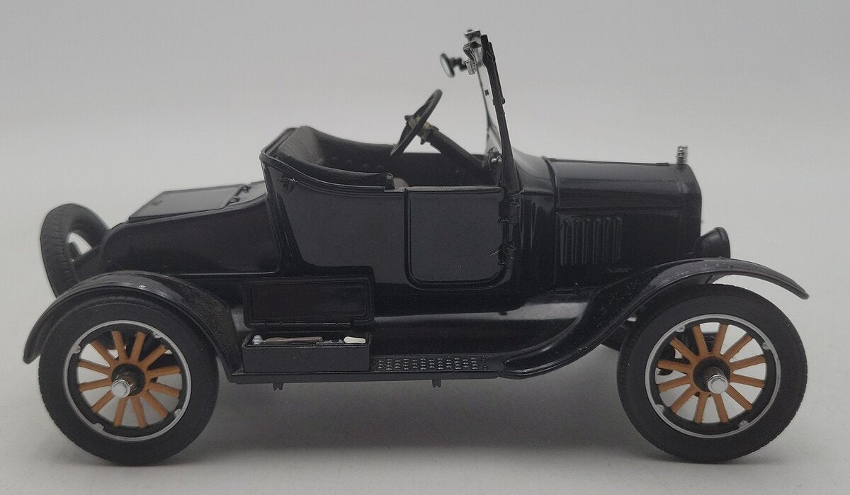 Danbury Mint 1925 1:24 1925 Model T Ford EX/Box