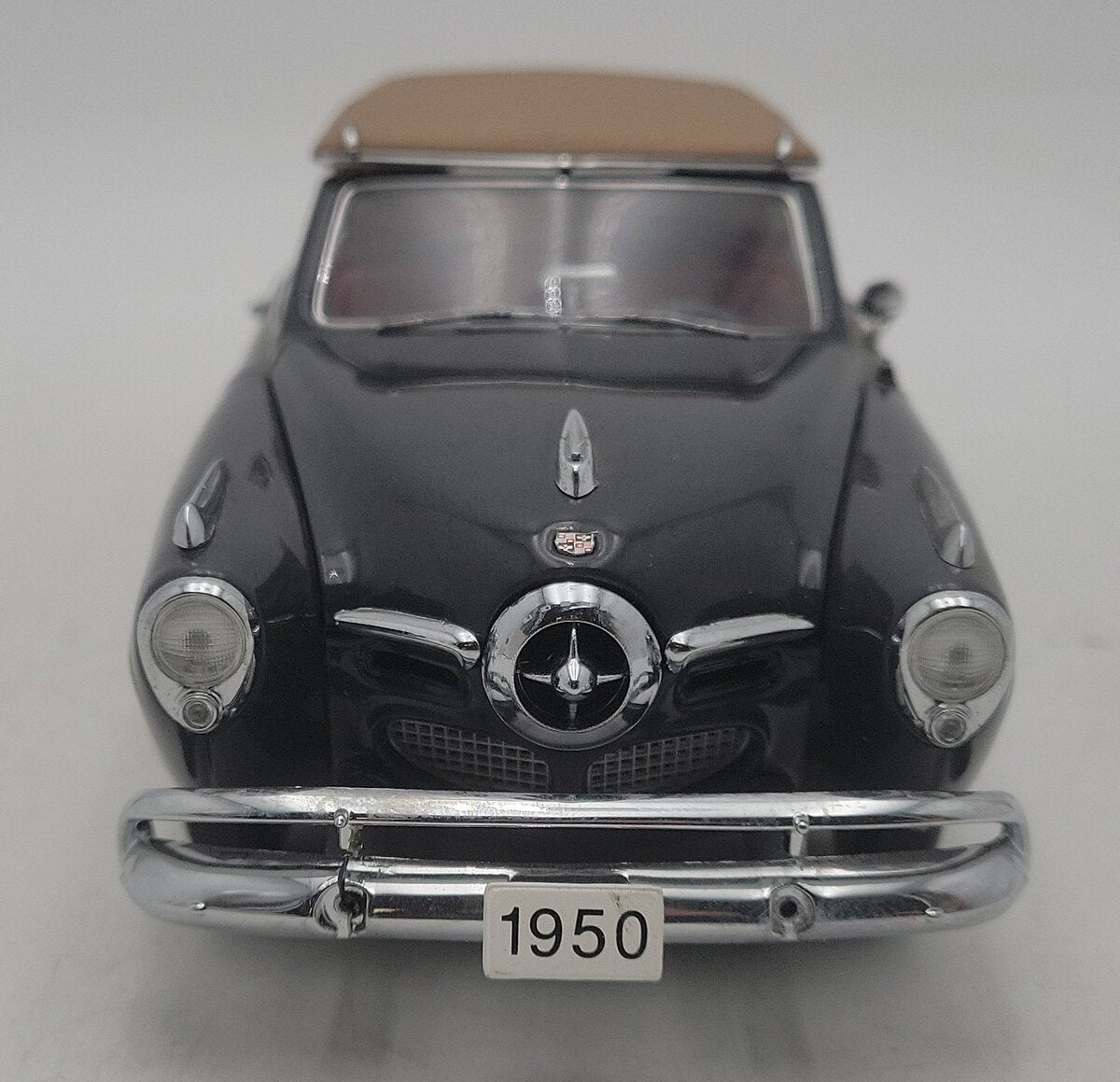 Danbury Mint 1:24 Scale 1950 Studebaker Champion Convertible EX/Box