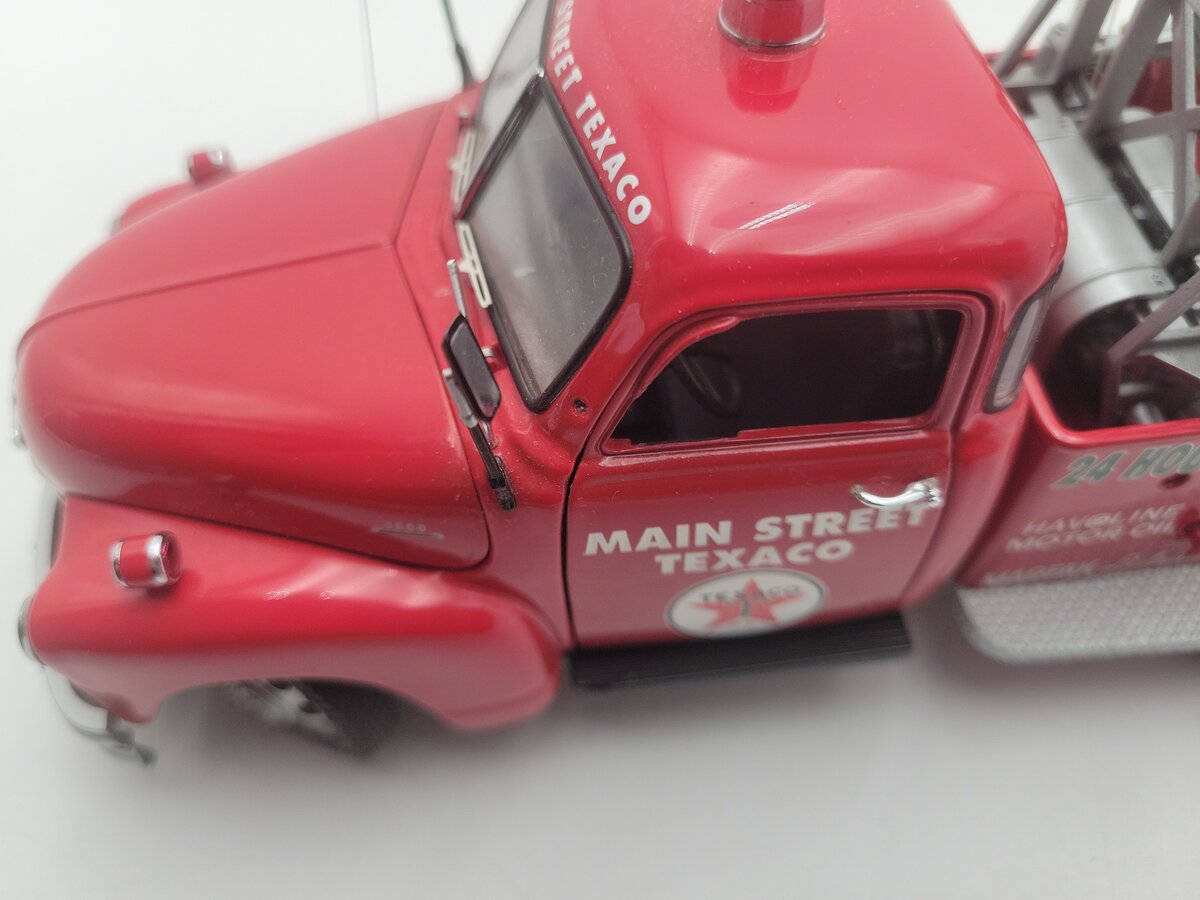 Danbury Mint 1952 1:24 Chevy Texaco Wrecker EX/Box