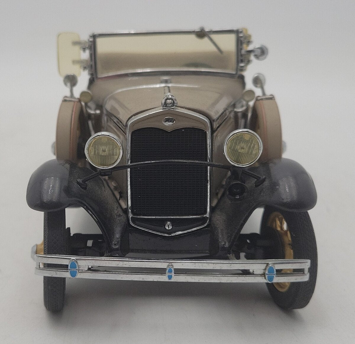 Danbury Mint 1931 1:24 1931 Ford Model A Roadster EX/Box