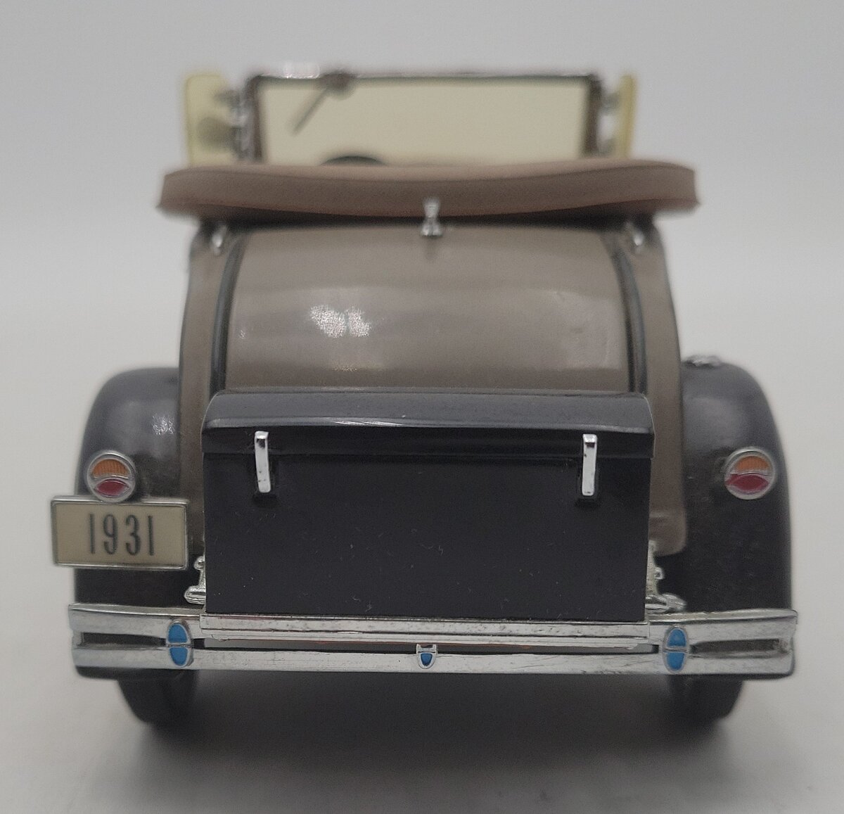 Danbury Mint 1931 1:24 1931 Ford Model A Roadster EX/Box