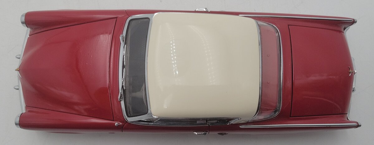 Danbury Mint 1953 1:24 1953 Studebaker Commander Starliner  EX/Box
