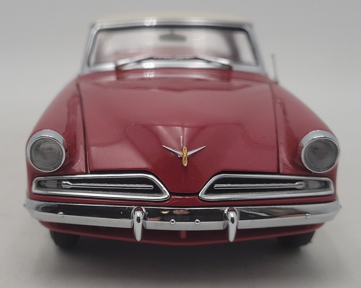 Danbury Mint 1953 1:24 1953 Studebaker Commander Starliner  EX/Box