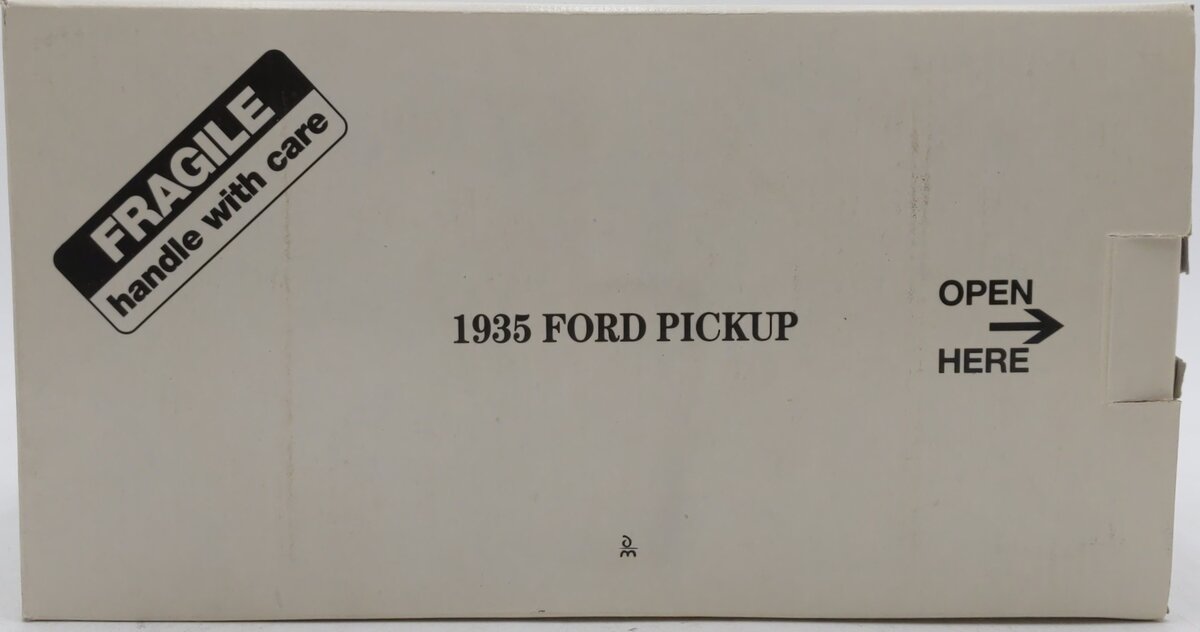 Danbury Mint 1935 1:24 1935 Ford 50-830 Half-Ton Pick-up w/Load EX/Box