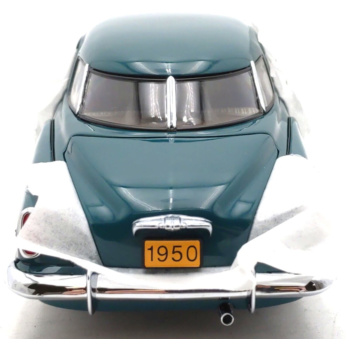 Danbury Mint 1950 1:24 1950 Studebaker Champion Car NIB