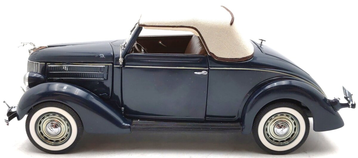 Danbury Mint 1936 1:24 1936 Ford Deluxe Cabriolet EX/Box