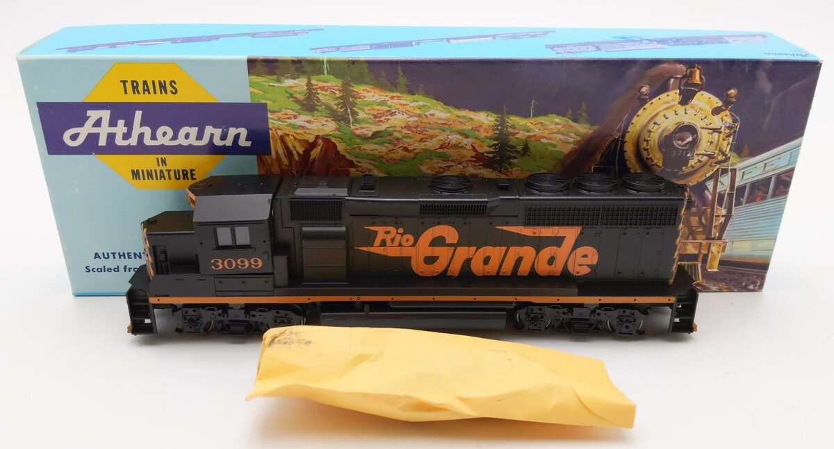 Athearn 4705 HO Scale Rio Grande GP40-2 Powered Diesel Locomotive #3099 VG/Box
