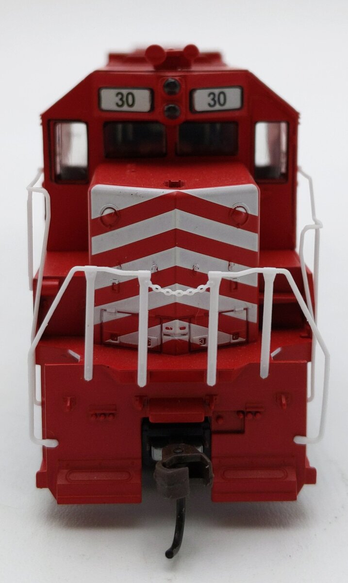 Athearn 8013 HO Scale Indiana Railroad GP38 Diesel Locomotive #30 EX/Box