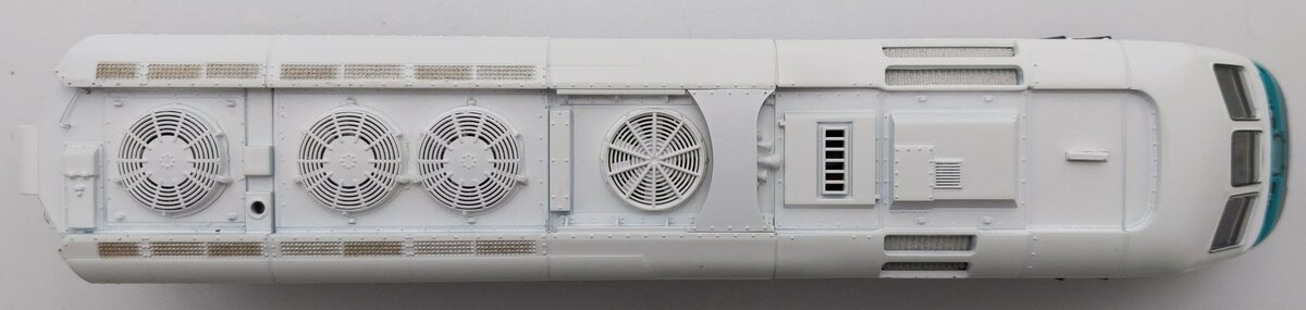 Athearn 26323 HO Scale Sounder F59 PHI Diesel Locomotive #910 LN/Box