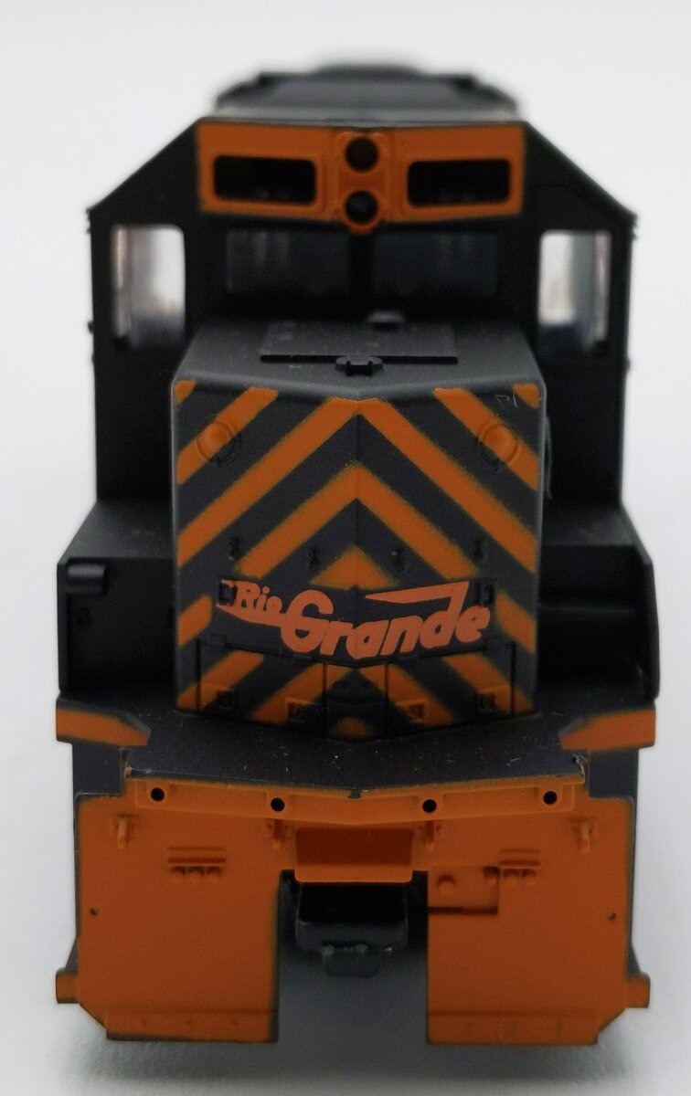 Athearn 4783 HO Scale D&RGW GP60 Powered Diesel Locomotive #3156 EX