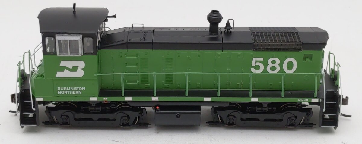 Athearn 95804 HO Scale Burlington Northern SW1000 Diesel Locomotive #580 LN/Box