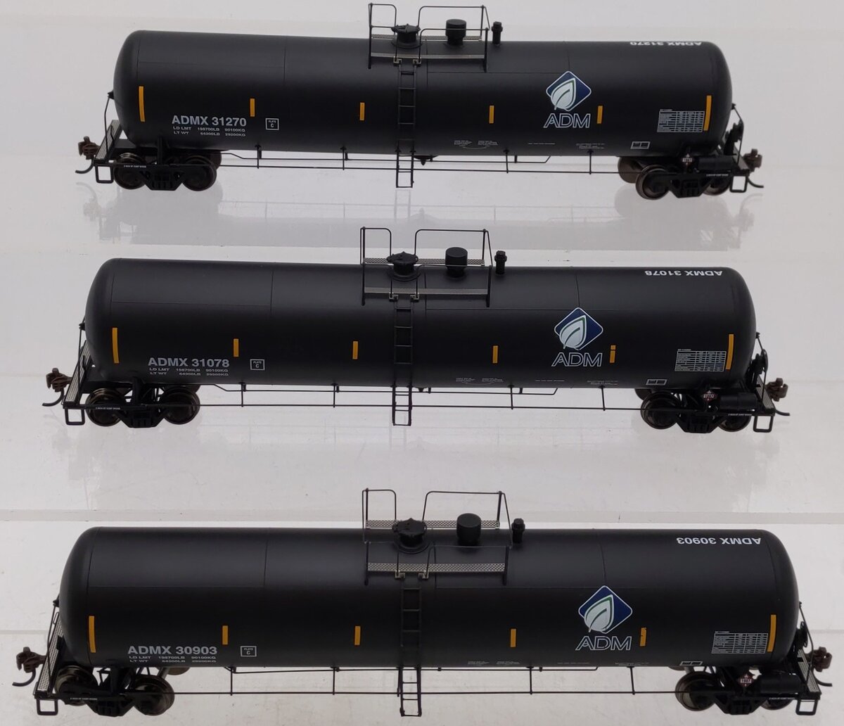 Athearn 29883 HO Scale ADM Transportation Tank Cars (Set of 3) LN/Box