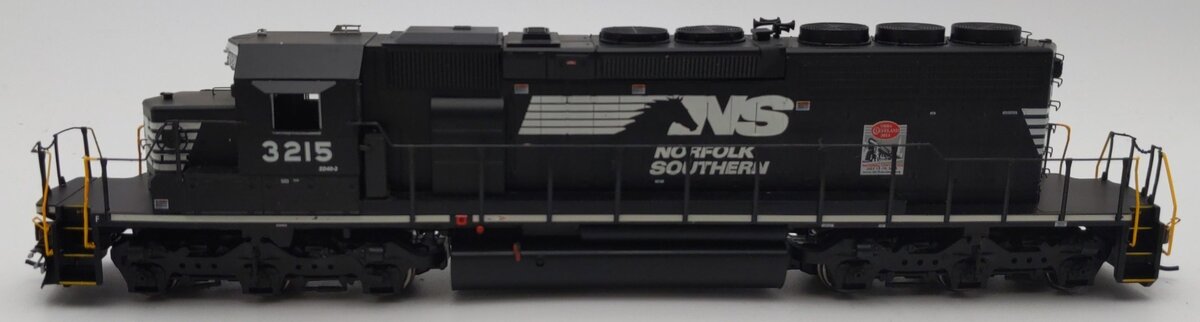 Athearn 98265 HO Scale Norfolk Southern/NMRA Logo SD40-2 Diesel Locomotive #3215 LN/Box