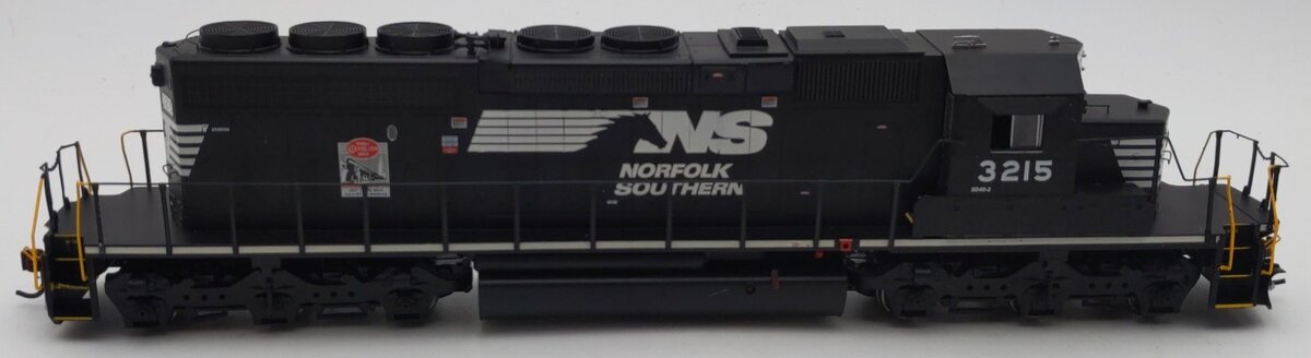 Athearn 98265 HO Scale Norfolk Southern/NMRA Logo SD40-2 Diesel Locomotive #3215 LN/Box