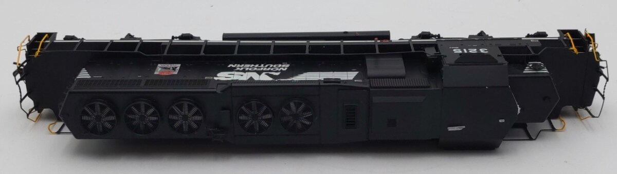 Athearn 98265 HO Scale Norfolk Southern/NMRA Logo SD40-2 Diesel Locomotive #3215 LN/Box